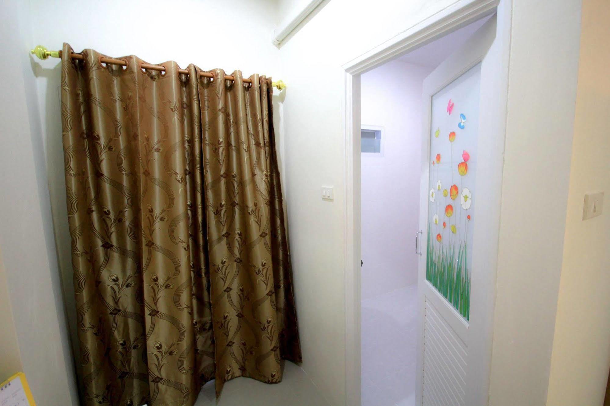 Orapan Place Lampang Exterior photo