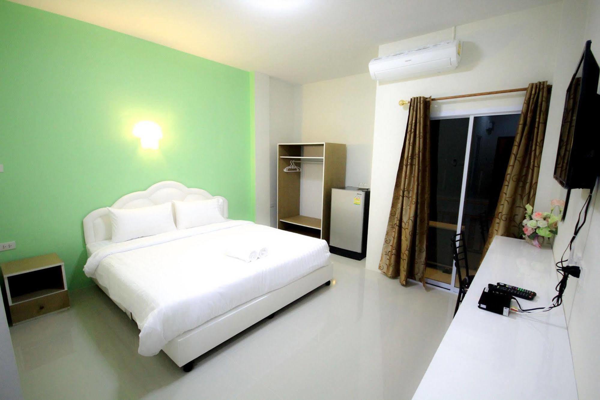 Orapan Place Lampang Exterior photo